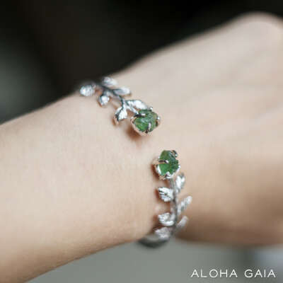 Leto Bracelet With Peridot | Aloha Gaia - Jewelry with raw stones and crystals