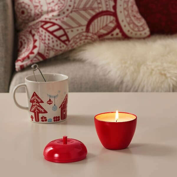 ВИНТЕРФЕСТ Ароматическая свеча - яблоки, Зимнее яблоко Корица и яблоко красный - IKEA