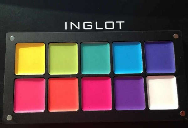 Палетка помад от Inglot