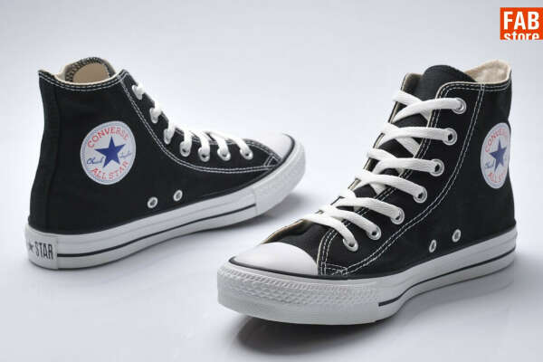 Converse black