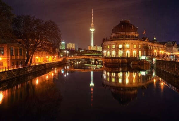 Прогуляться по ночному Берлину