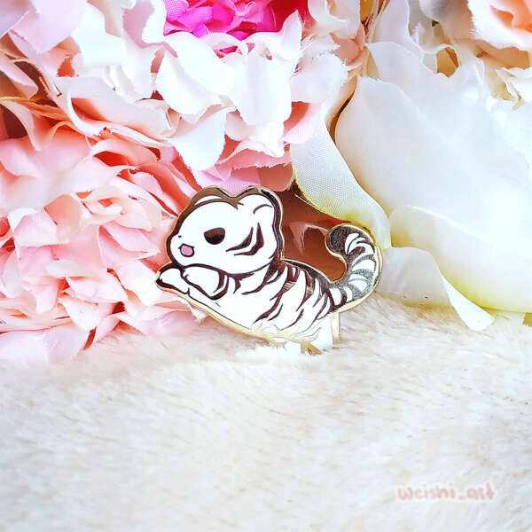 WHITE TIGER (LIMITED EDITION) PIN