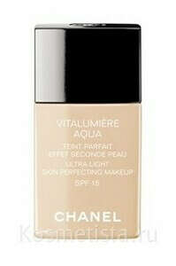 Chanel Vitalumiere Aqua 20 beige