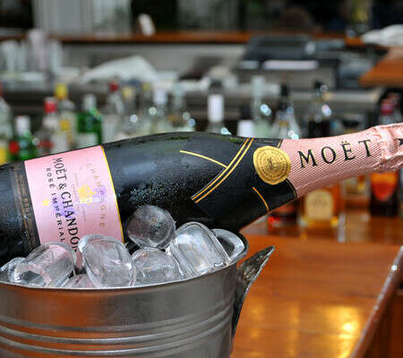 MOЁT & CHANDON rose imperial