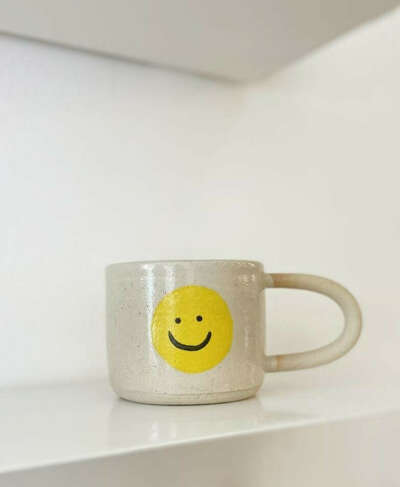 big smiley mug