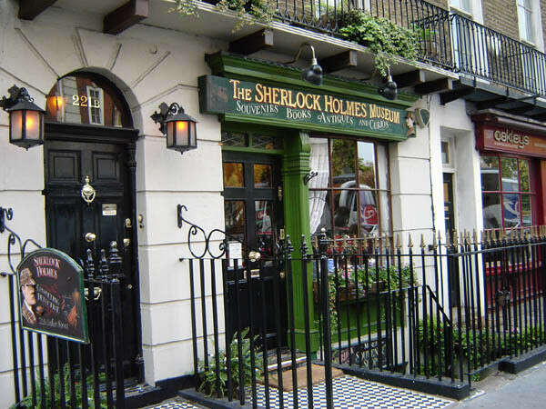 Побывать в музее Шерлока Холмса в Лондоне
