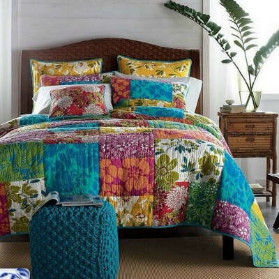 Одеяло и подушки из цветных лоскутков!