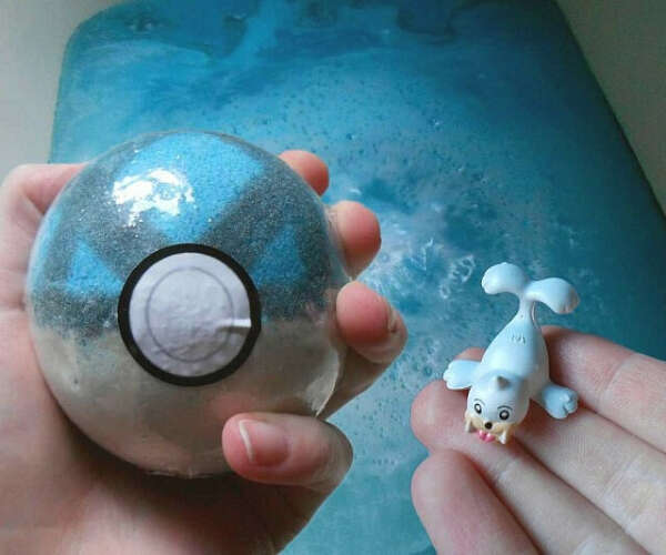 Pokeball Bath Bomb