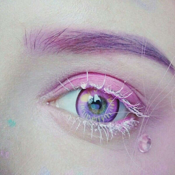 Фиолетовые линзы
