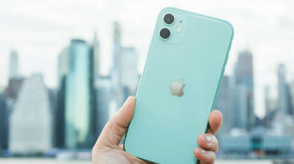 iPhone 11 green