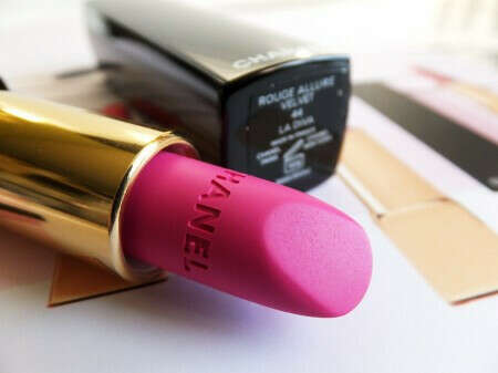 Chanel Rouge Allure (electric pink)