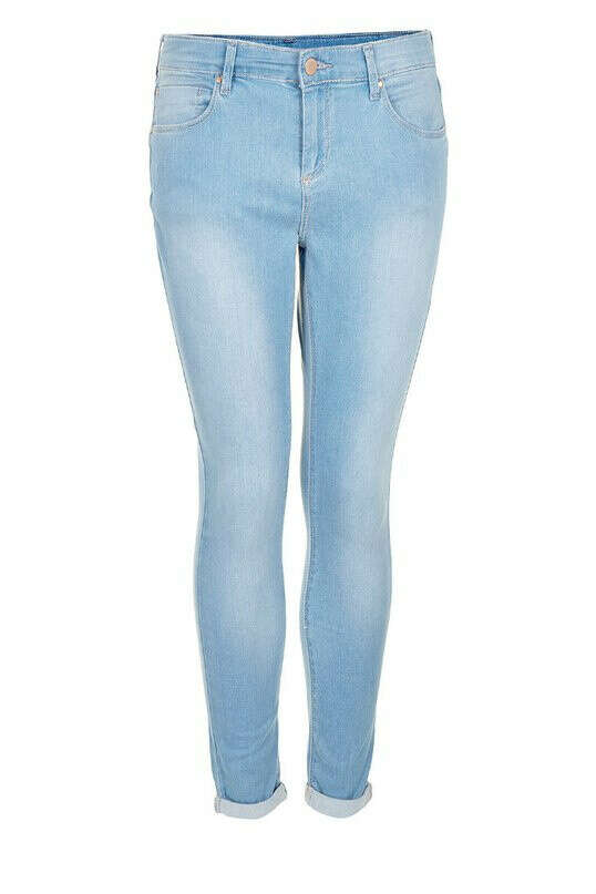 Светлые джинсы