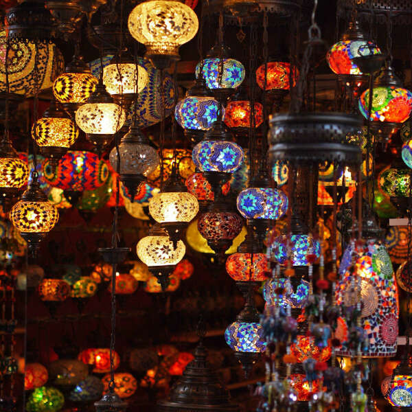 Много турецких ламп