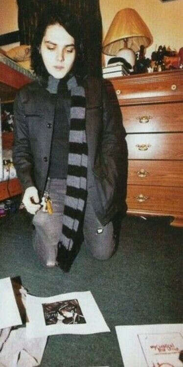 Черно-серый шарф