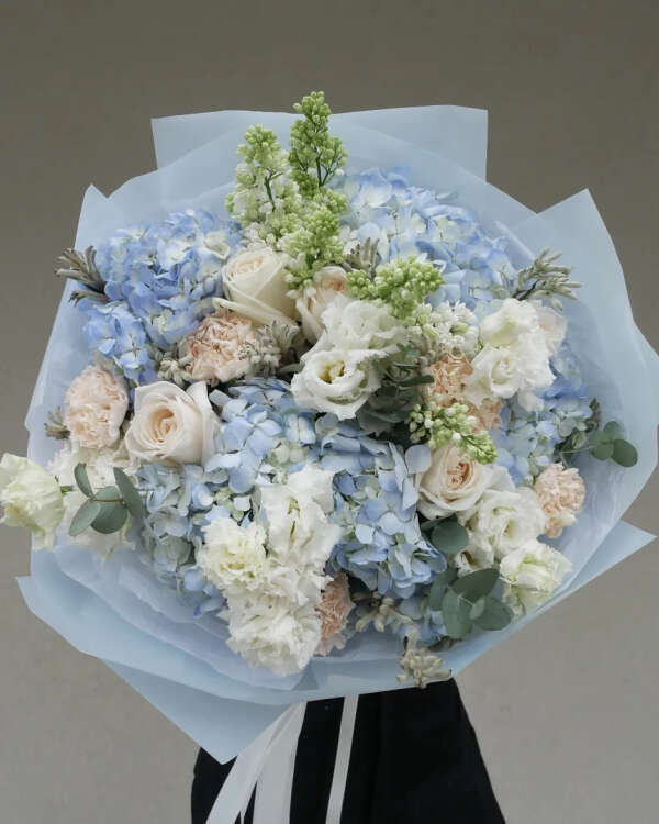 Букет "Delicate blue" - bloomflowers.pl