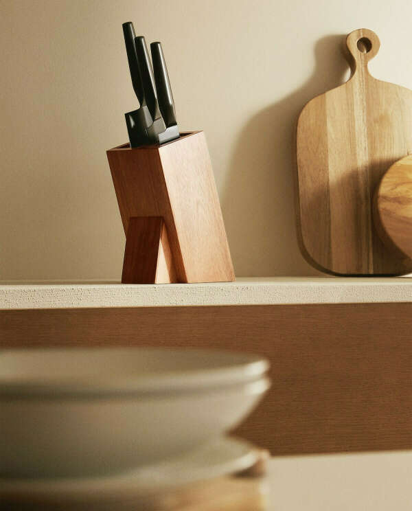 Wooden knife stand