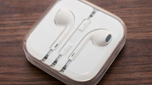 Наушники APPLE EarPods