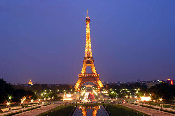 Хочу полететь в Париж
