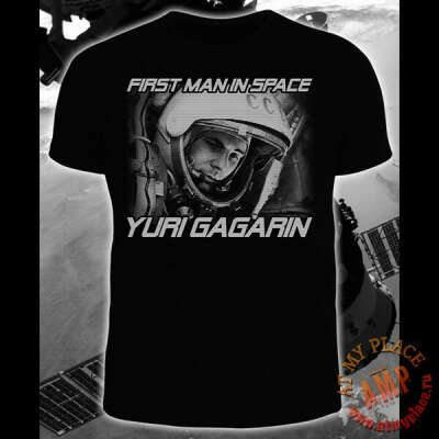 Черная футболка First man in space
