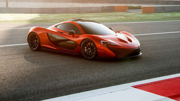 McLaren P1