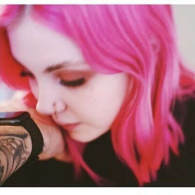 Pink волосы