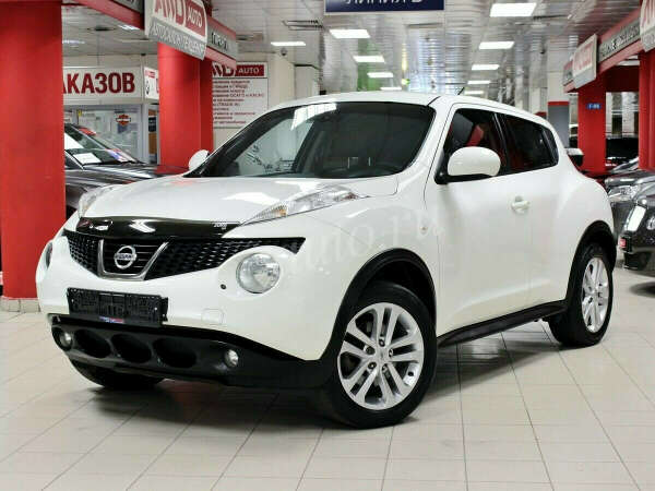 Nissan  Juke белый