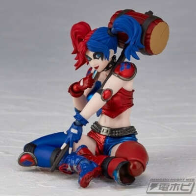 AmiAmi limited color .ver of "Harley Quinn"