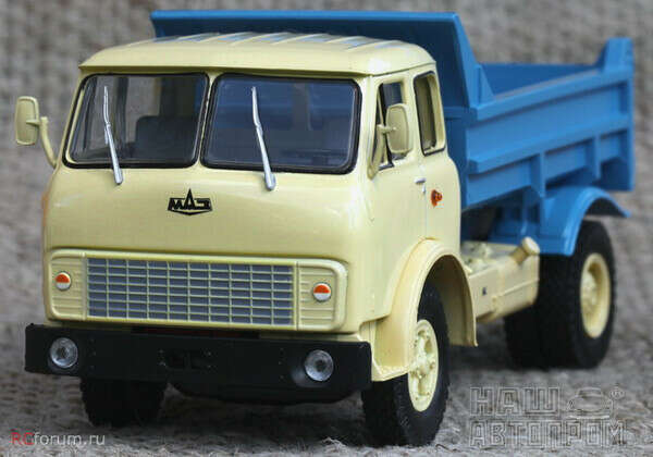 МАЗ-5549 самосвал - бежевый/синий-1977