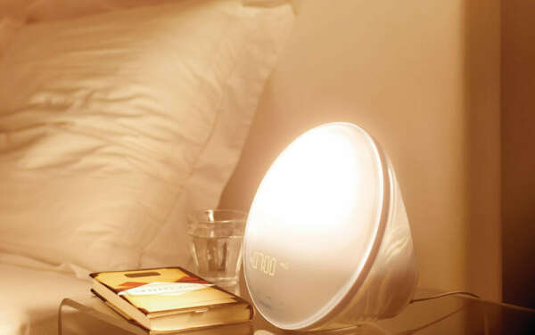 Philips HF3520 Wake-Up Light With Colored Sunrise Simulation, White