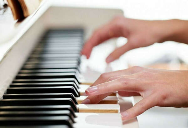Обучение игры на фортепиано в Уфе