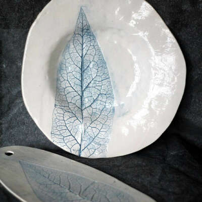 Тарелка с сервировочной доской от Basa.ceramics