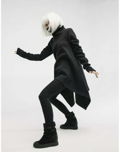 Черный свитер Keira от LYNX Concept