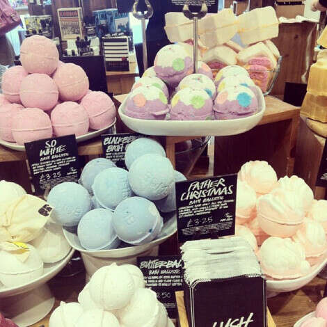 Бомбочка для ванной "LUSH"