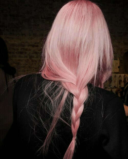 Краска для волос от Manic Panic. Оттенок: cotton candy pink.
