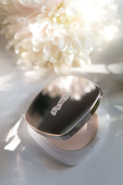 Пудра LA MER  The Sheer Pressed Powder