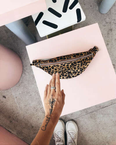 CANTIK HAND on Instagram: “????✨mood Leopard fluffy leather bag  5900????⚡️ Для оформления заказа переходите по ссылке в шапке профиля или пишите нам в директ????Скоро лечу в…”