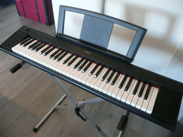 Электропиано YAMAHA NP-11 PIAGGERO