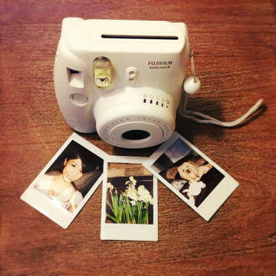 polaroid camera