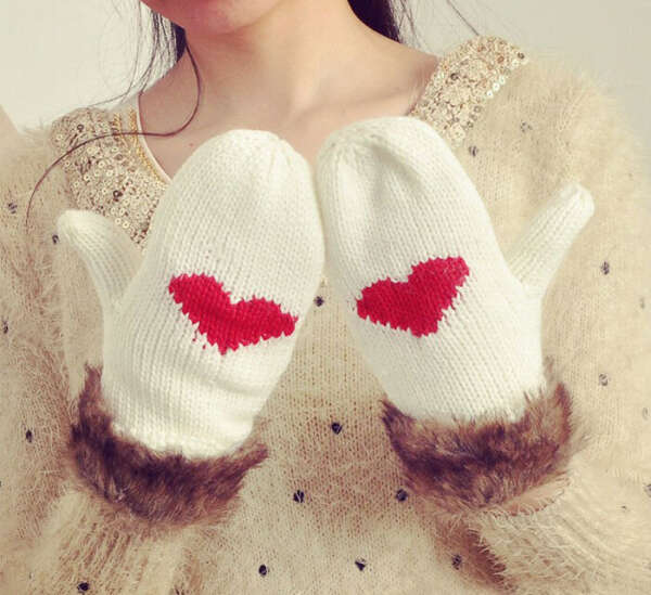 1Pair Womens Lovely Heart Pattern Hang Neck Mittens Knitted Warm Fake Fur Gloves Free shipping & wholesale-in Gloves & Mittens from Apparel & Accessories on Aliexpress.com