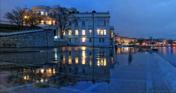 Поступить в ЧФ МГУ в Севастополе