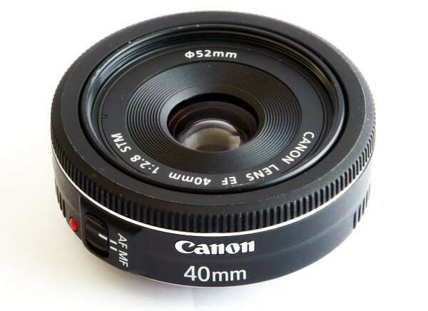 Объектив Canon EF 40mm F/2.8 STM