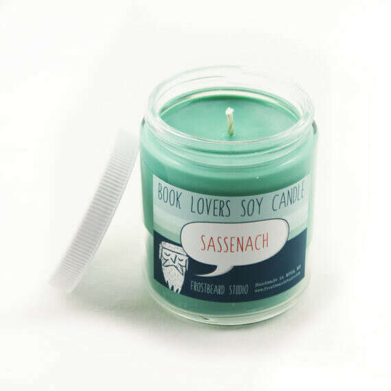 Sassenach -- Book Lovers&#039; Scented Soy Candle -- Outlander