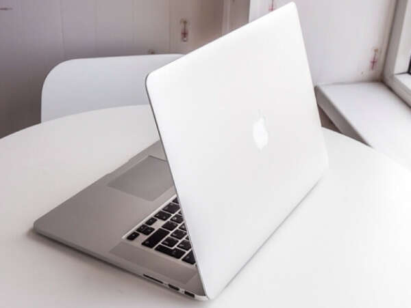 Apple MacBook Air