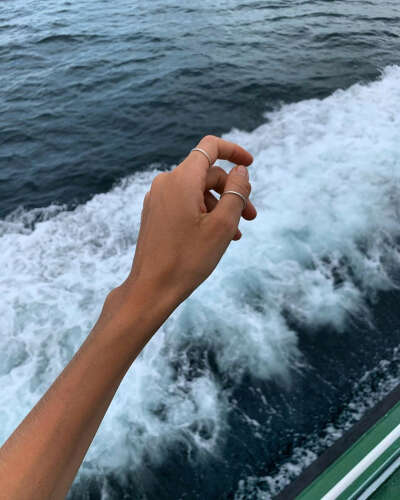 HŌKŪ ✺ Ювелирные украшения on Instagram: “Тонкие колечки line идеальны на любые пальчики???? ⠀ Line rings идут в наборе по 3 шт, с вашими размерами. ⠀Цена за 3 шт - 1750 руб ⠀ Ждём вас…”