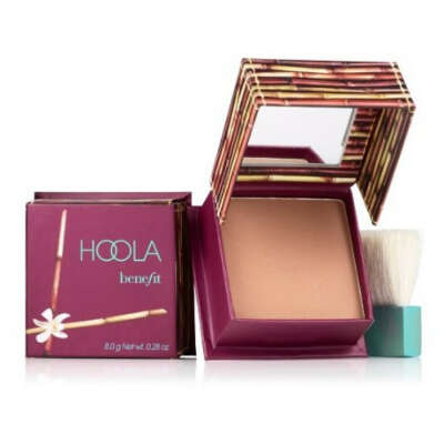 Hoola bronzing powder by Benefit