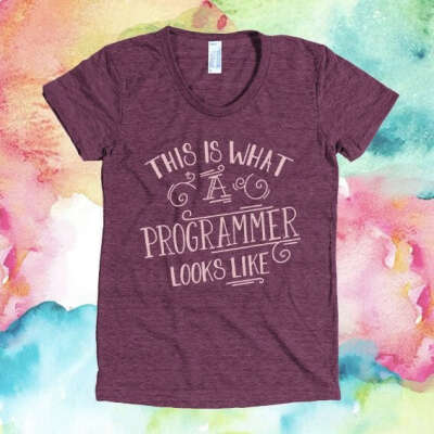 T-shirt "This is What a Programmer Looks Like"
