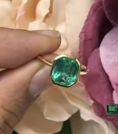 Columbian Emerald  4ct