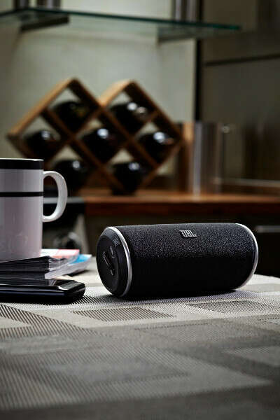 Портативная акустика JBL Flip, black