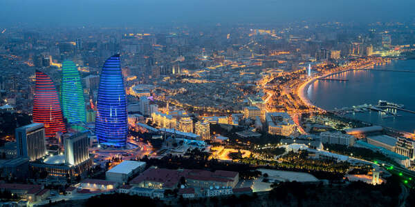Съездить в Баку