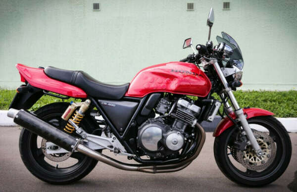 Honda CB 400 SF